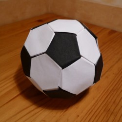 Модульное оригами: футбольный мяч