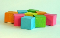 Двигающиеся кубы оригами